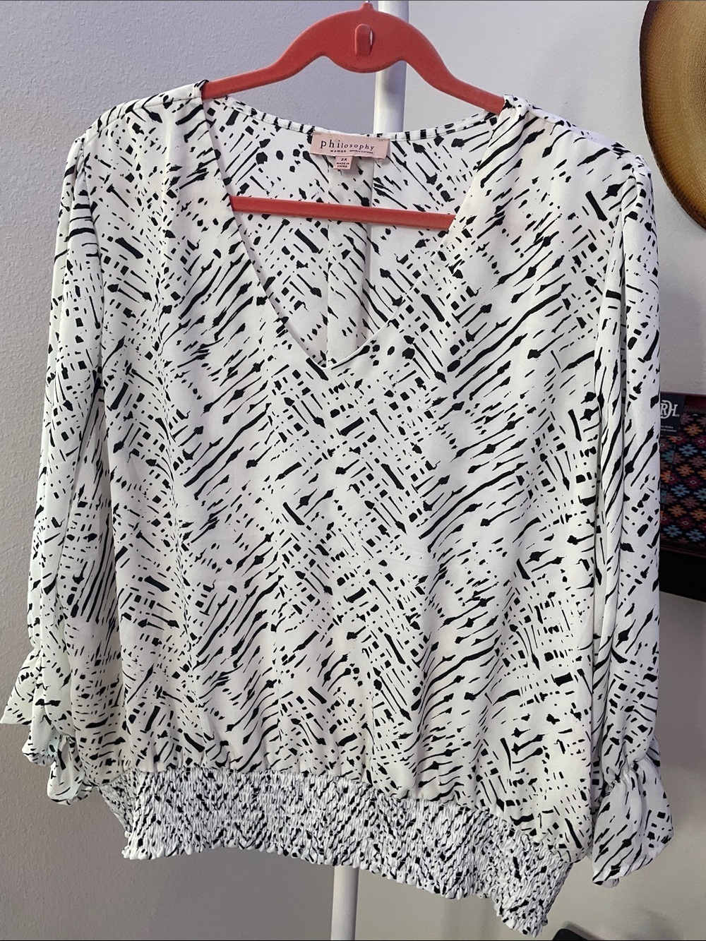 Philosophy Black & White V-Neck Printed Blouson Top 28”ptp - Picture 2 of 6